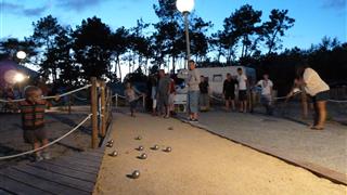 Pétanque nocturne - camping les samaras à Saint jean de Monts